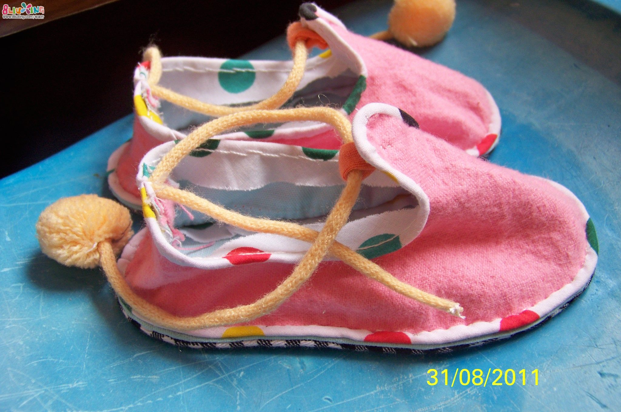 亲手给宝宝缝制的鞋子 - 手工包包 布流行手工
