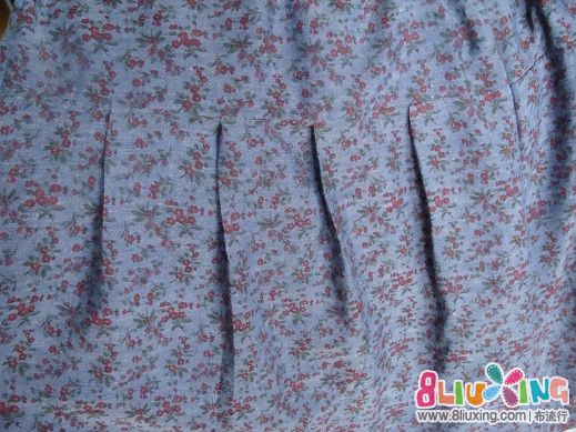 [服装7月-<em>女式</em>休闲<em>短裤</em>]小碎花褶裥花边裙裤 - 