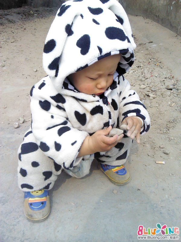 小慧作品-豹纹\/奶牛珊瑚绒连体棉袄加宝宝真人