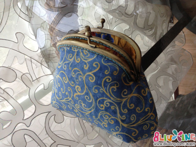 11厘米三折弧形口金包制作过程,美貌的布布,纸