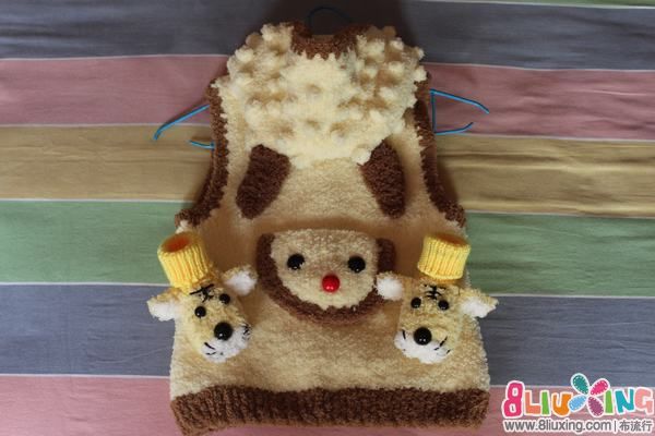 <em>毛巾线</em>编织的喜羊羊<em>马甲</em> - 手工编织 布流行