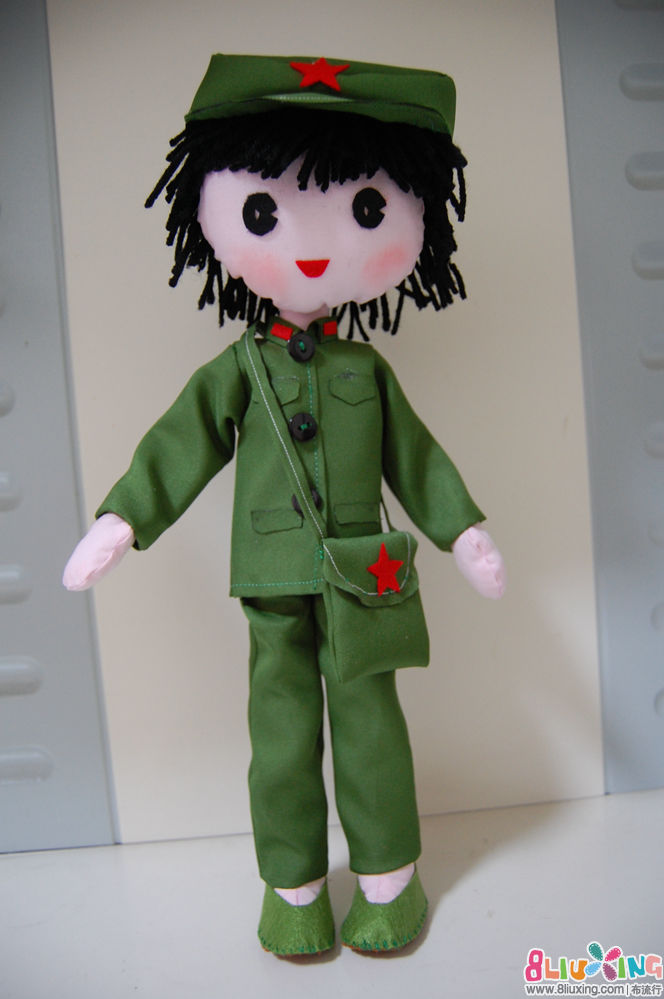 青莲子娃娃--《小小解放军》 - 手工布偶 布流行