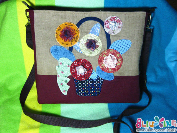 我最爱背的斜肩包