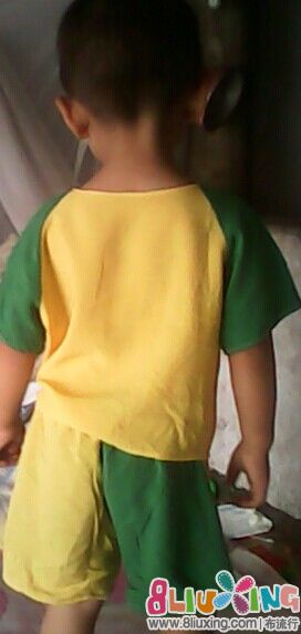 <em>外甥女</em>的裙子 肚兜 吊带套装 <em>儿子</em>的插肩袖套装